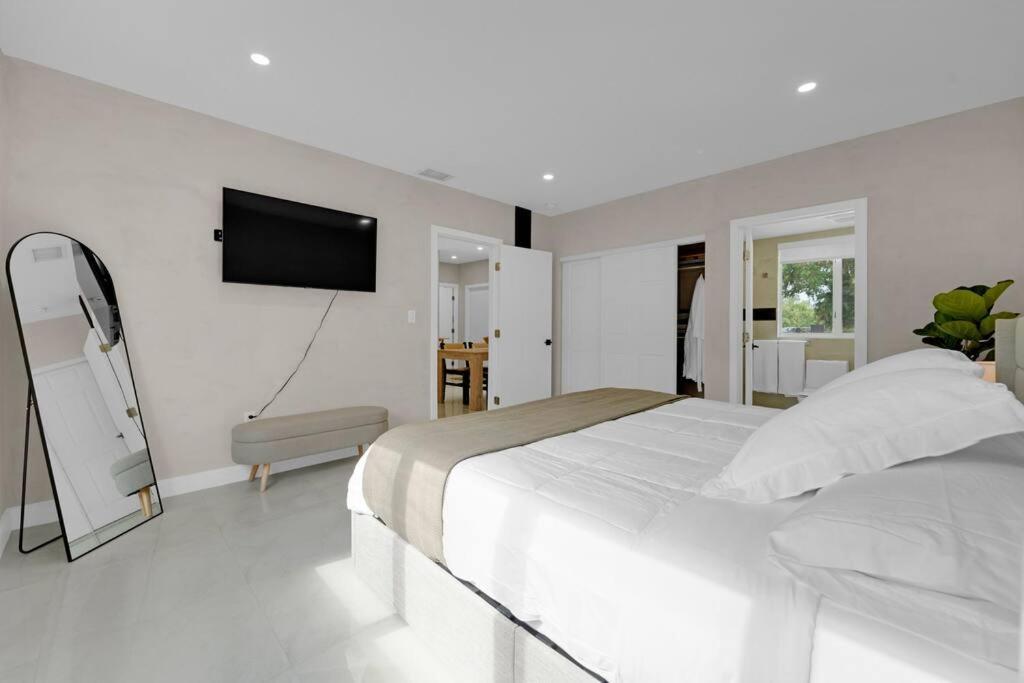 Casa Copal: Relaxing Beach House Hollywood Exteriör bild
